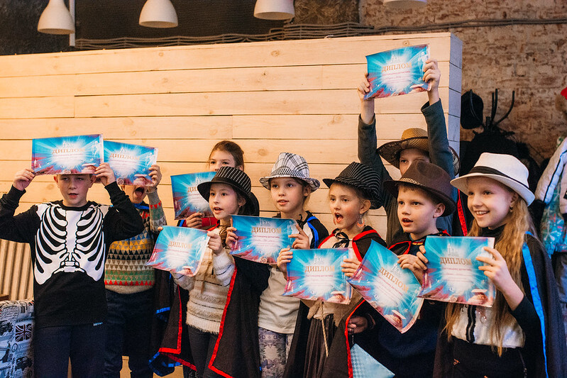 Как отметить Новый год классом — идеи для младших школьников в Архангельске